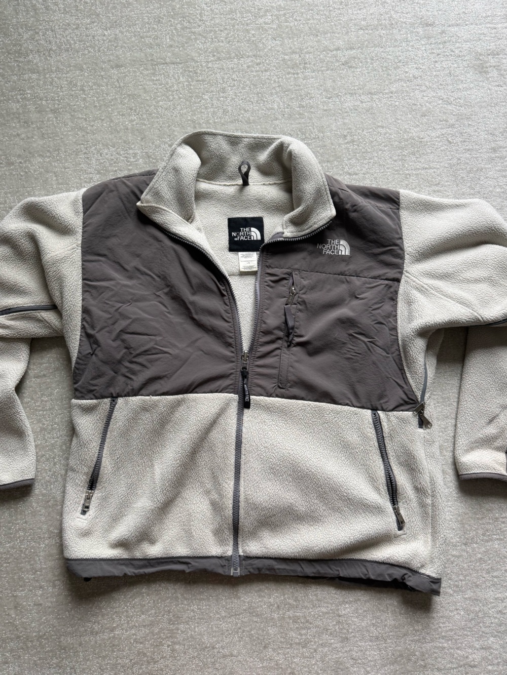 The North Face Women’s Fleece Jacket - Light Gray with Cream